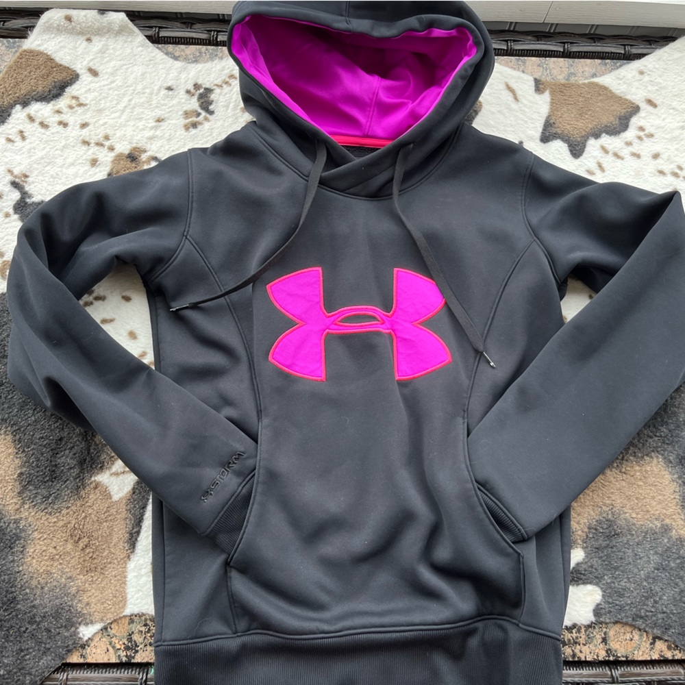 Under armor hoodie - XS
